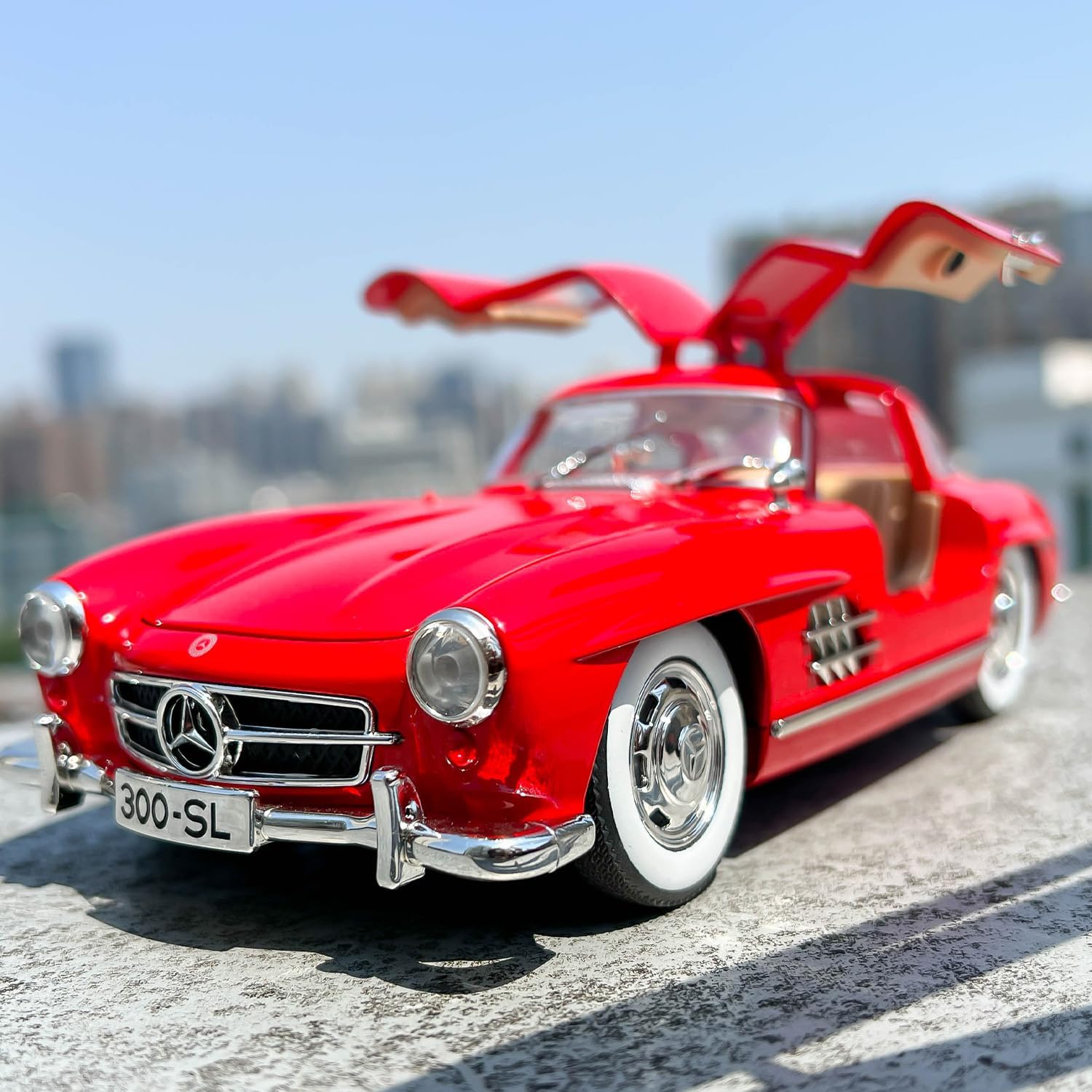 MER-CEDES Ben-Z 300SL Die-Cast Metal Car
