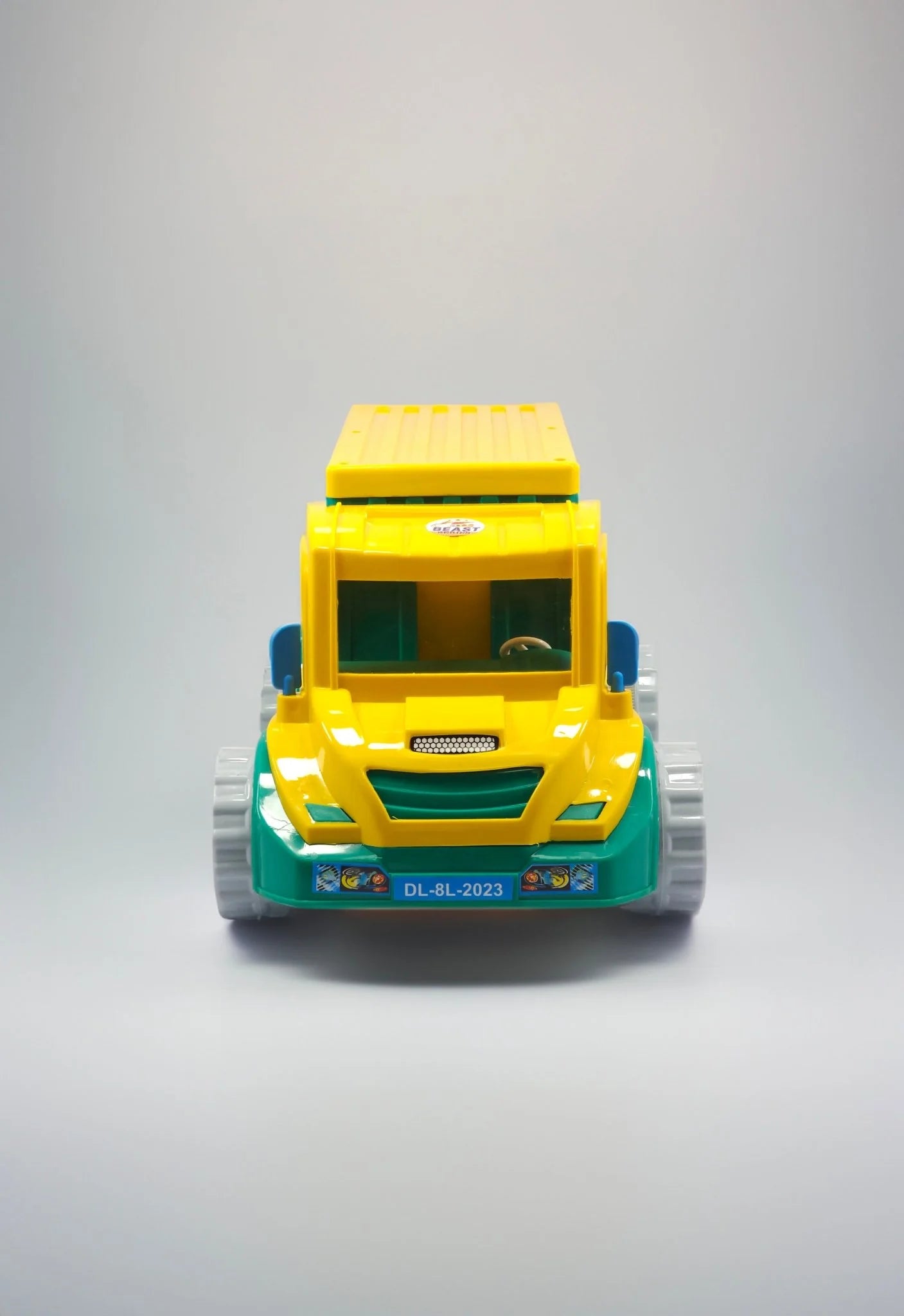 BEAST CONTAINER